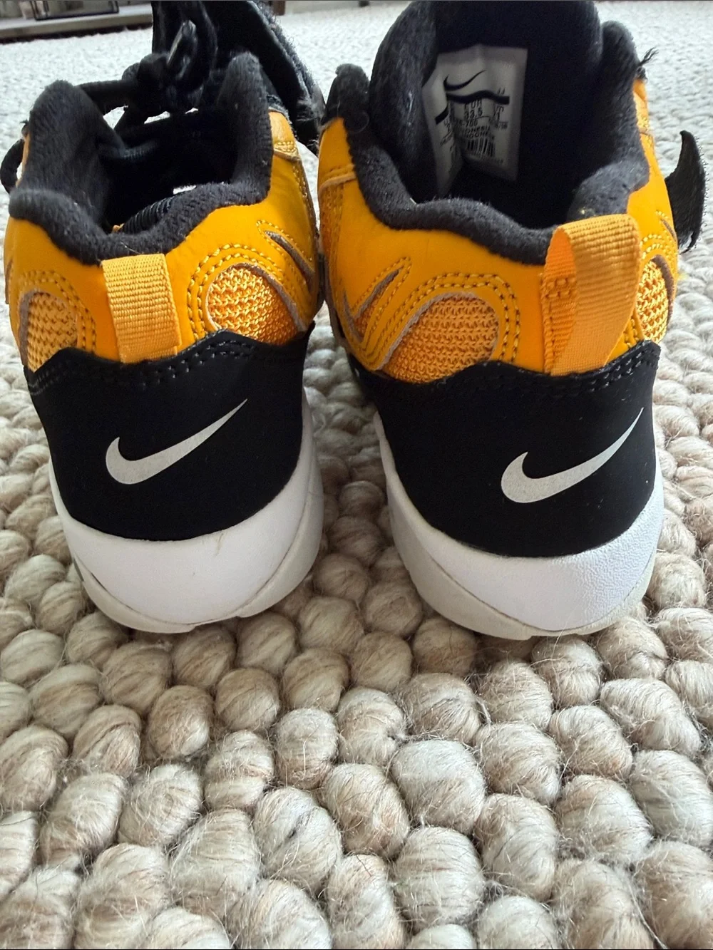 Nike Air Max Speed Turf kids sneakers in a University Gold and black